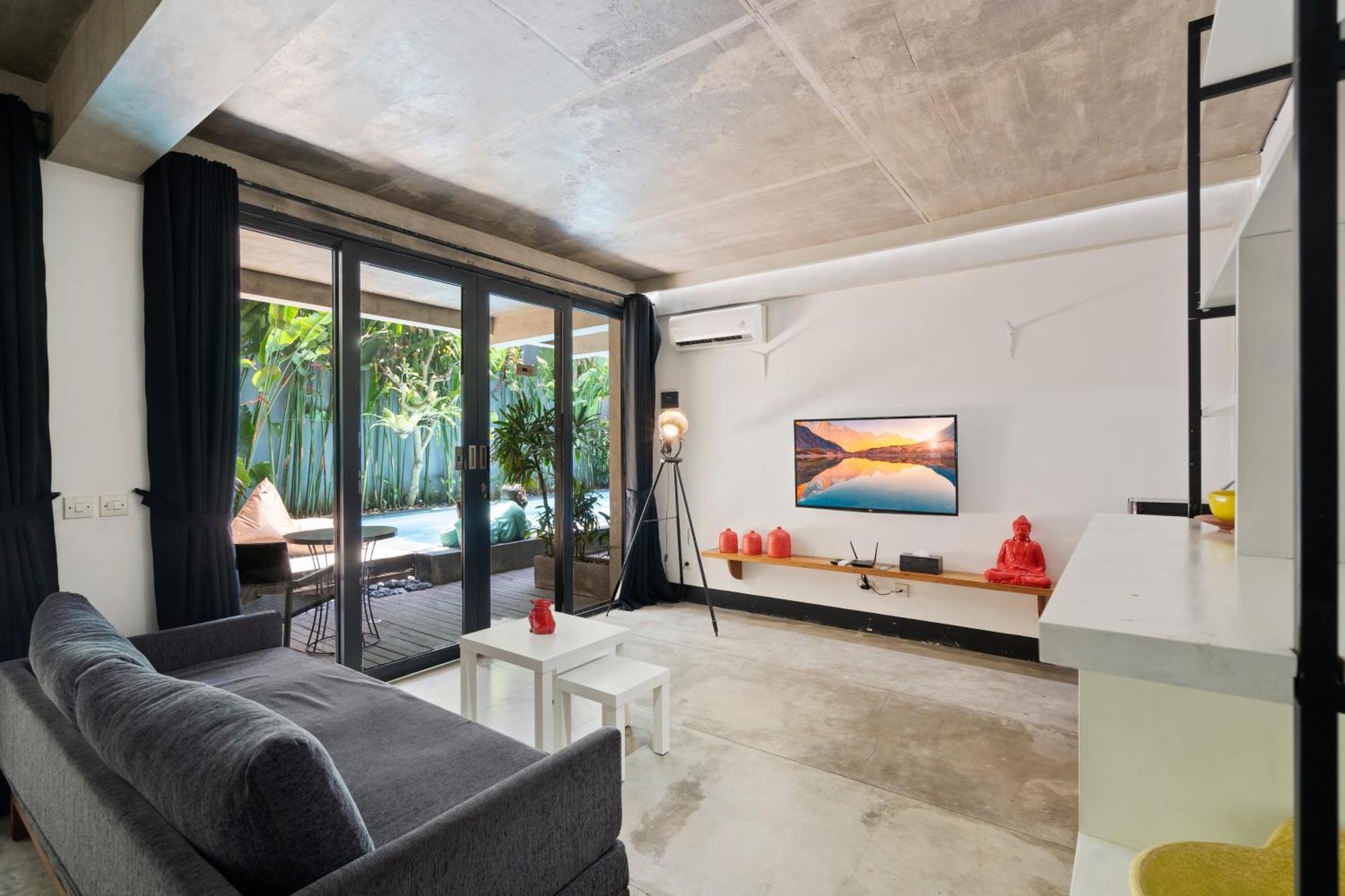 Modern With Shared Pool - By The Apartment Seminyak (Bali)